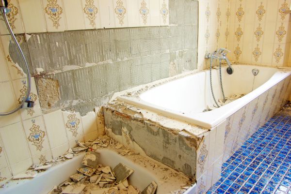 Bathtub Demolition in Temple