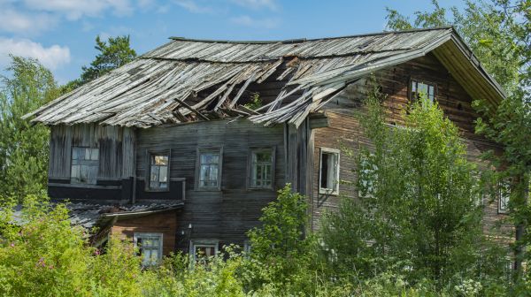 Cottage Demolition in Temple